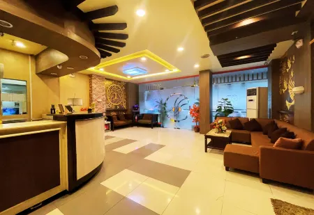 Hotel 99 Quiapo Manila Отели рядом с достопримечательностью «Университет Лисеум оф Филиппины»