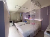 Roopretelcham House ハローエーピーエム周辺のホテル