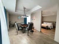 Wassim Hotel (Zigong Fushun Yantan High-Speed Railway Station) - parking