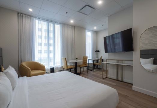 트래블로지 바이 윈덤 몬트리올 센트레 외관