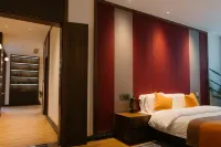 Zhuji Xianrenge Hotels in Zhuji