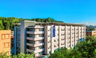 7 Days Premium Hotel (Guiyang Qingshui River Road Jinjiang Road Double Subway Station)