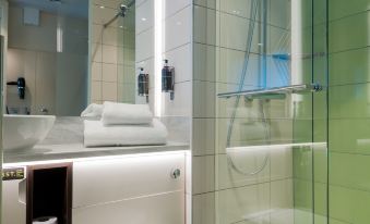 4. hub by P..
