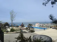 Suanshiliu Art Homestay - Rooftop Pools