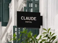 Claude Hotel - Newly renovated Hotels near Maxwell Chambers