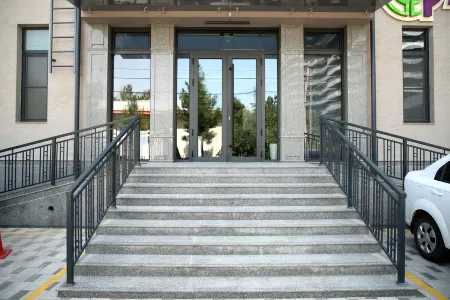 Parklane Hotel