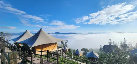 Yixiangshan Camp and Banshan Hotel
