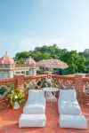 Gulangyu Ningyuanlou Villa Hotel (Sunlight Rock) Отели рядом с достопримечательностью «Нинь Даунг»