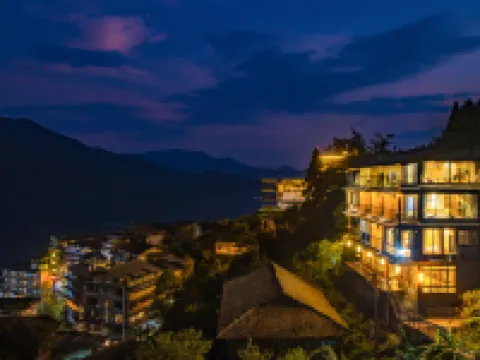 龍脊梯田巖朵山宿（七星伴月展望台） 竜勝のホテル