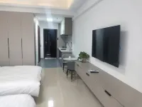 Ruihao Homestay (Jinjiang Building)