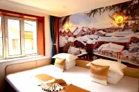 雪鄉·雲龍度假美宿（雪韻大街童話世界店）