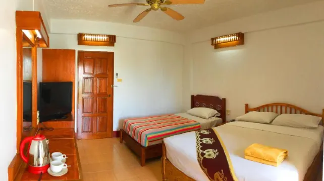 ห้องซูพีเรียร์ 3 ที่นอน