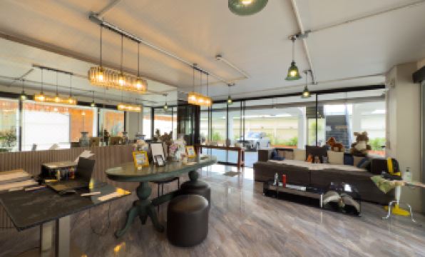 Breezewood BKK Hotel