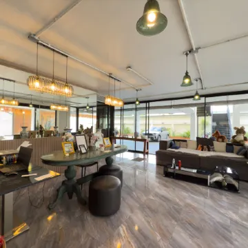 Breezewood BKK Hotel Отели рядом с достопримечательностью «Станция метро Wong Sawang»