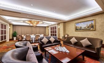 Phoenix International Hotel