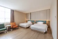 Yuefeng Hotel (Yangjiang Bus Terminal, Wal-Mart)