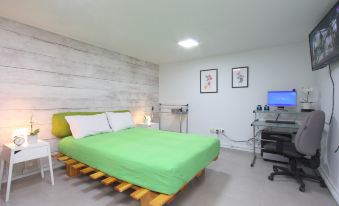 Like Home Gedera