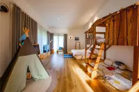 Guangshan Wooden House B&B Hotels in Guangshan County