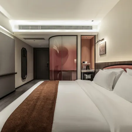 kaili Hostel (Wuhan Xunlimen Station Jianghan Road Pedestrian Street)