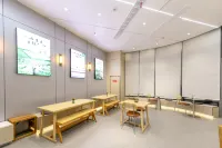 YUN MAN Suites Hotel - sarapan