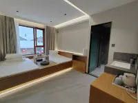 YUNDINGXUEHOTEL