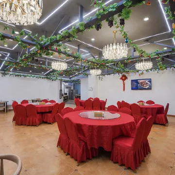 Vienna 3 Best Hotel (Jiuhuashan High-Speed Railway Station)