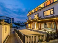 Huangshan Jingguang Homestay (Huangshan North High Speed Railway Station) Hotels near Huangshanbei Railway Station