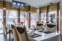 Holiday Beach Budapest Wellness and Conference Hotel Hotels in Dunakeszi