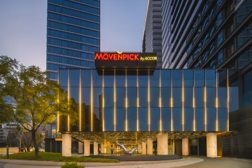 Mövenpick Hotel Chengdu Near Du Fu Thatched Cottage & SWUFE - สระว่ายน้ำบนดาดฟ้า