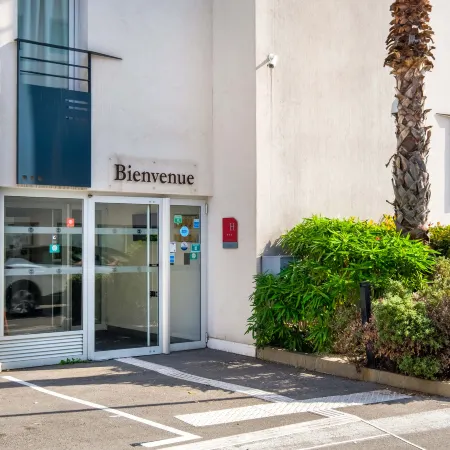 B&B Hotel Cannes la Bocca Plage