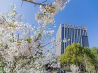 Gloria Grand Hotel Hotels near Yangming Station
