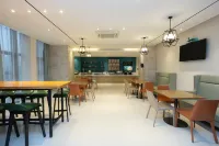 城市便捷飯店（黃岡羅田義水外灘店）