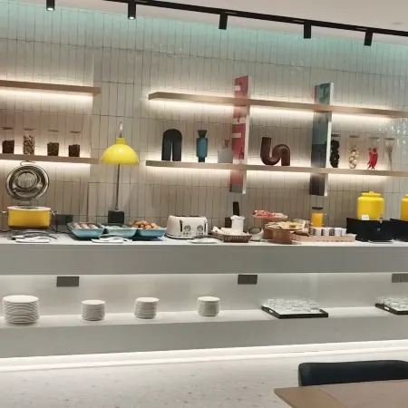 Homeinn Selected Hotel (Luoyang Longmen High-Speed Railway Station)
