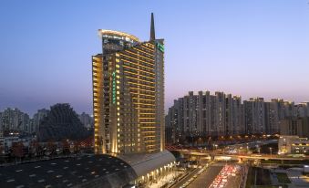 Holiday Inn Shanghai Jing’an