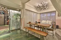 February Hotel Gimhae Hotels in Gimhae-si