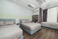 Tun Aminah Shoplot 10-14pax KTV Mahjong Funhouse Hotels in Скудай