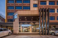 크리스탈 푸디 호텔 (징더전 타오양리 인민광장) People Square (Railway Station) 호텔