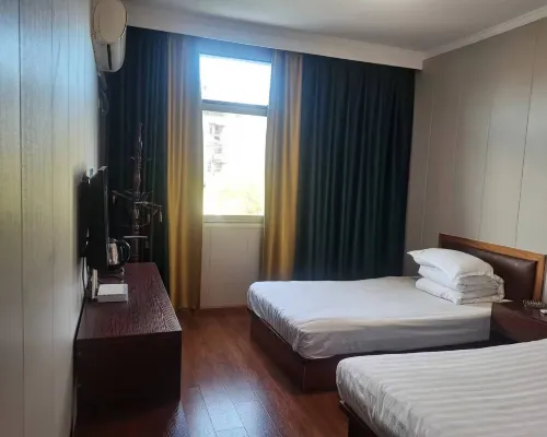 โรงแรมหลงเจีย หลงโหยว โรงแรมในหลงโหยว