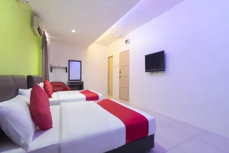Mines Cempaka Budget Hotel