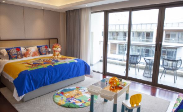 Yangshuo Hidden Place Mansion (Yulong River)