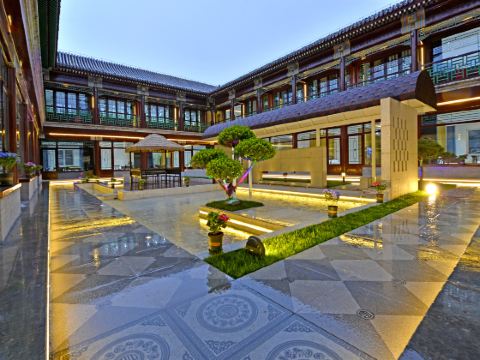 Shanhaiguan Zhujui Quanwang Hotel (Tianxia Diyi Guan Scenic Area)