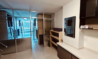 Youxiang Zhi Jia Capsule Hostel Homestay (Linyi Buynow Store)