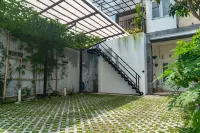 Indonesia Eco Tour Homestay Hotels in Kasihan