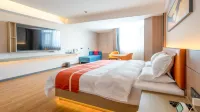 JunYue Meijia Smart Hotel (Rongzhou Ancient City) Hotels near Zhenwu Tower
