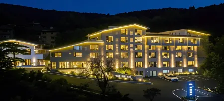 LuShan THE HOTEL V Отели в г. Лу-Шан