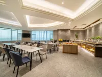 Super 8 premier Hotels in Jiashi