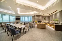 Super 8 premier Hotels in Jiashi