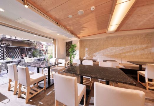 정책 비교 이미지 2