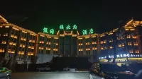 Yinchuan Zhenbeifu Holiday Hotel (Western Film and Television City) Hotels near Cimu Temple