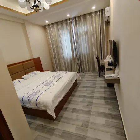 Taipan Grand Hotel